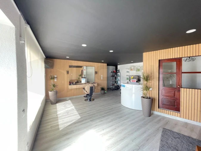 Negócio para Venda em Canelas e Fermelã Foto 2