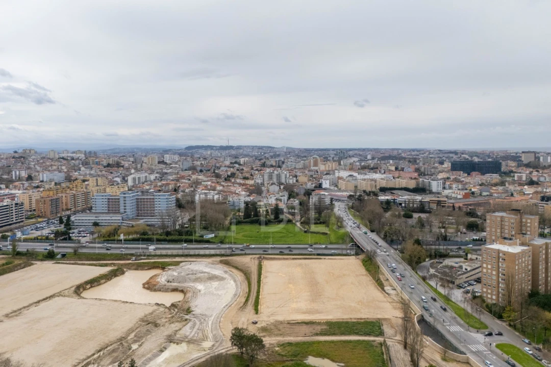 Apartamento T2 para Venda em Ramalde Foto 9