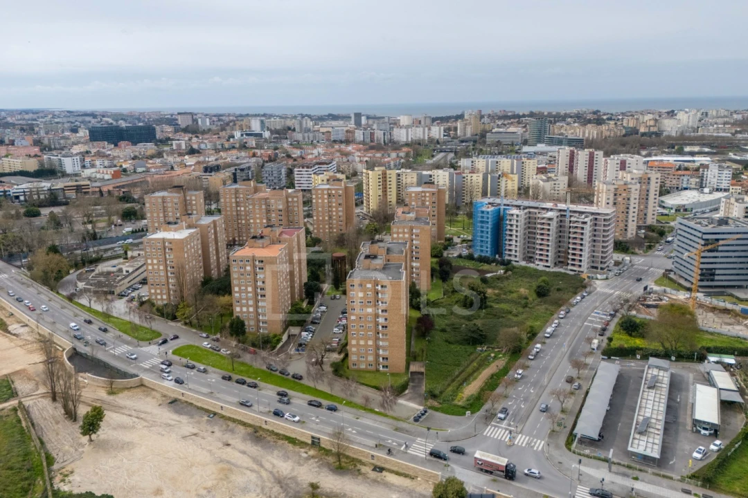 Apartamento T2 para Venda em Ramalde Foto 11