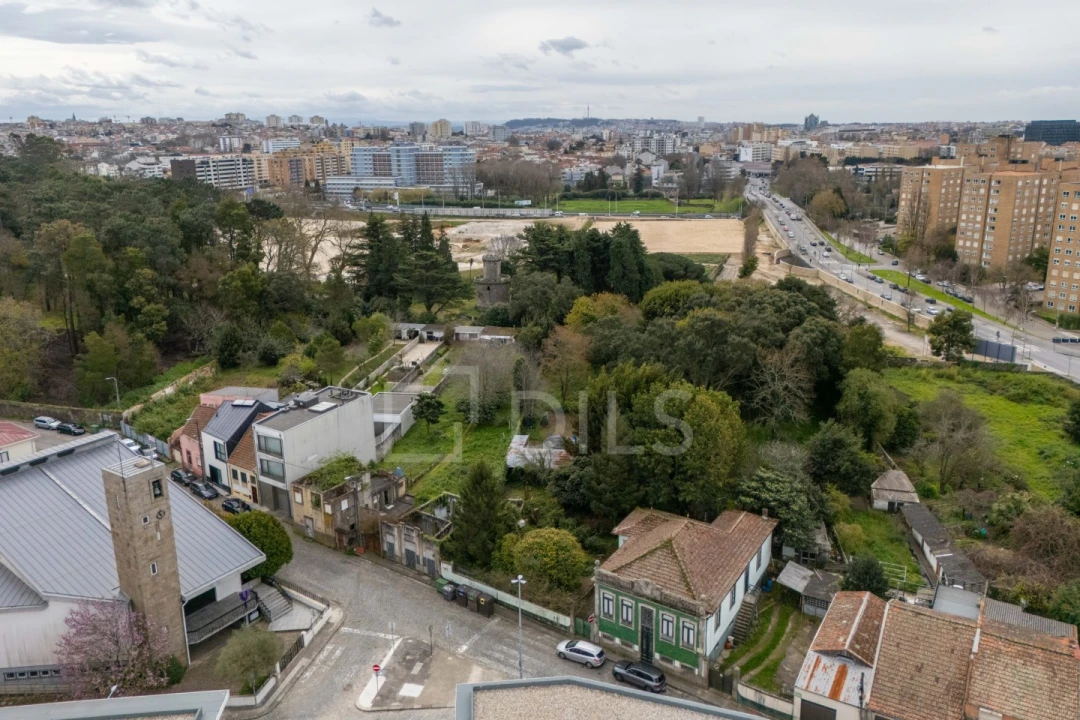 Apartamento T2 para Venda em Ramalde Foto 14