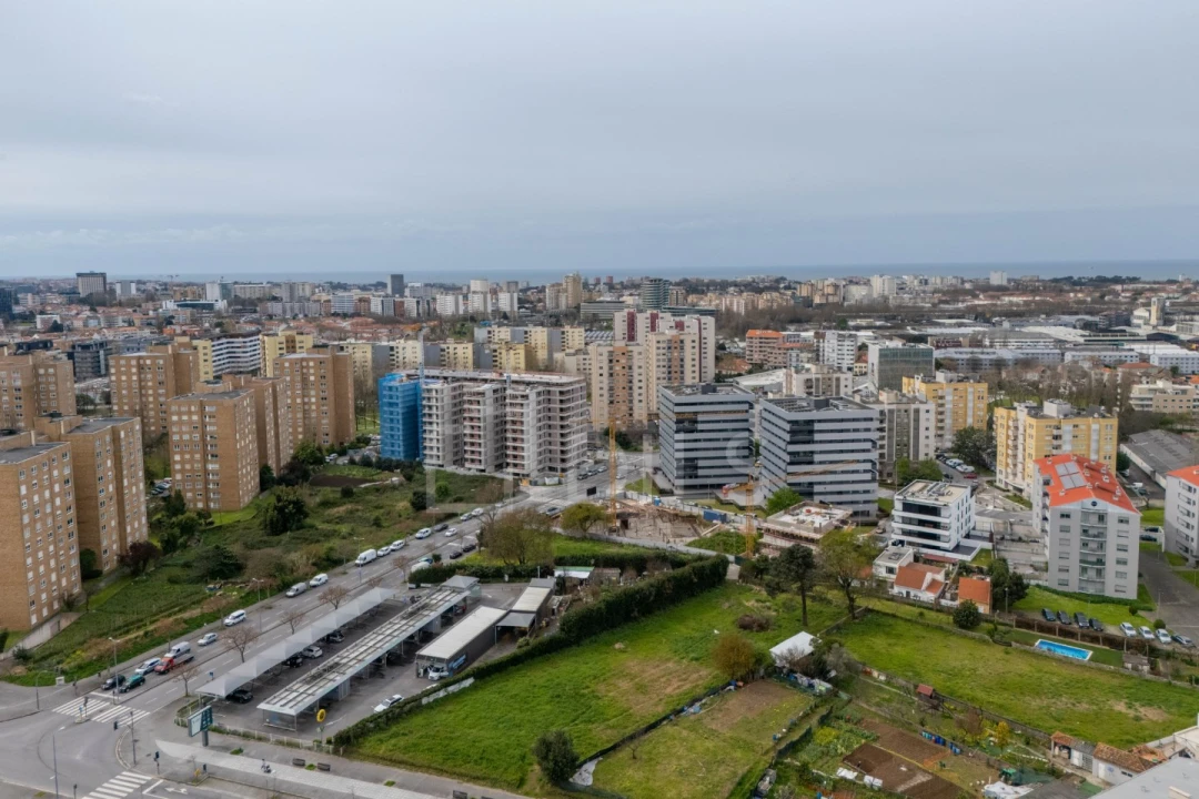 Apartamento T2 para Venda em Ramalde Foto 17