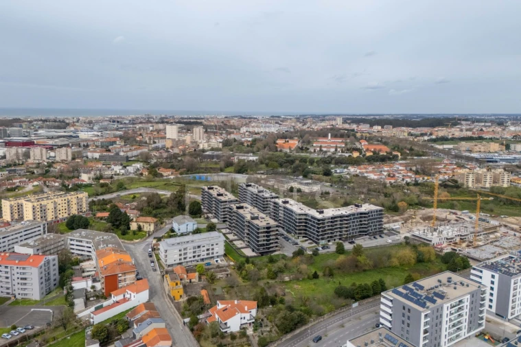 Apartamento T2 para Venda em Ramalde Foto 8