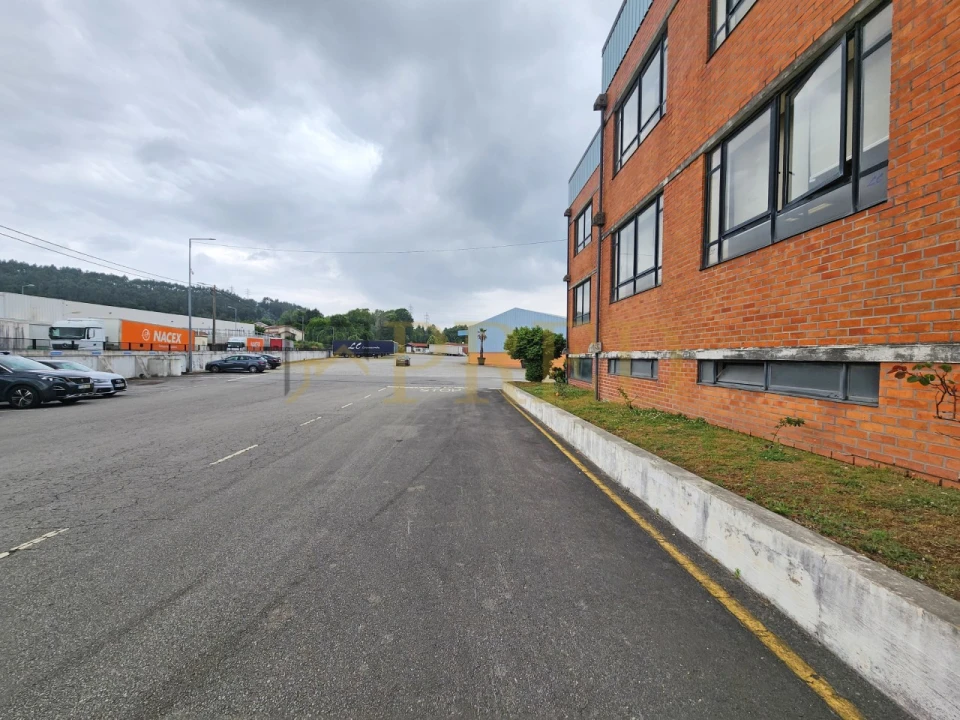 Escritório para Arrendamento em Pedroso e Seixezelo Foto 6