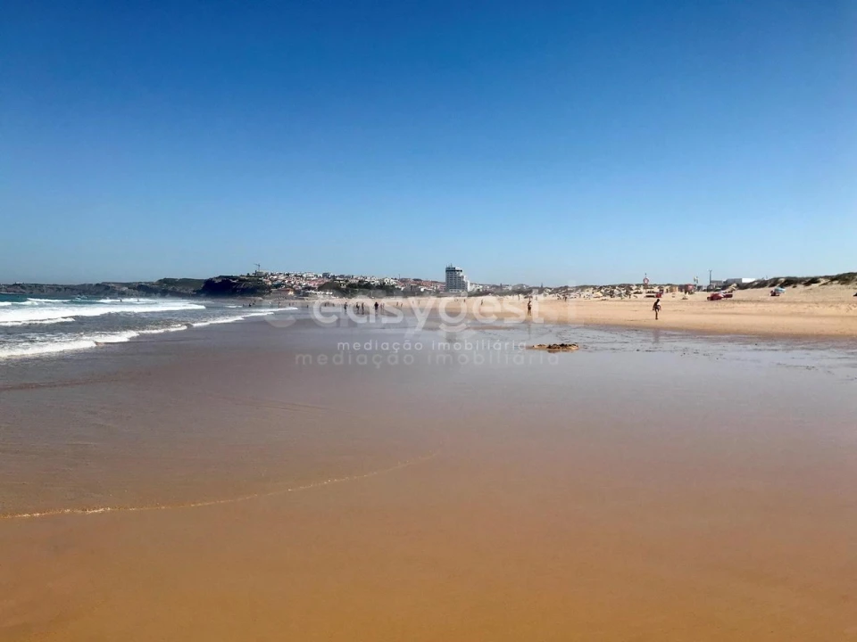 Apartamento T2 para Venda em Lourinhã e Atalaia Foto 12