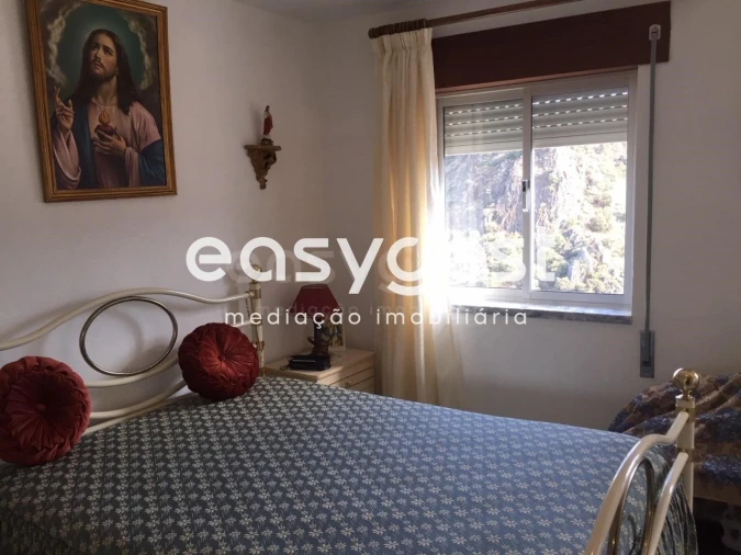 Moradia T2 para Venda em Longroiva Foto 6