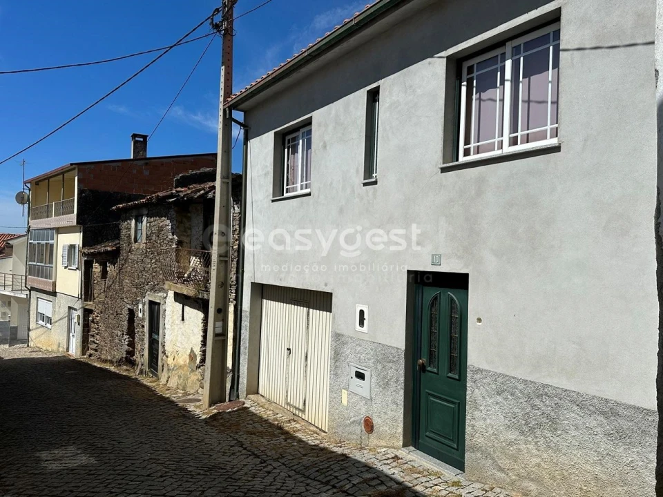 Moradia T4 para Venda em Açoreira Foto 15