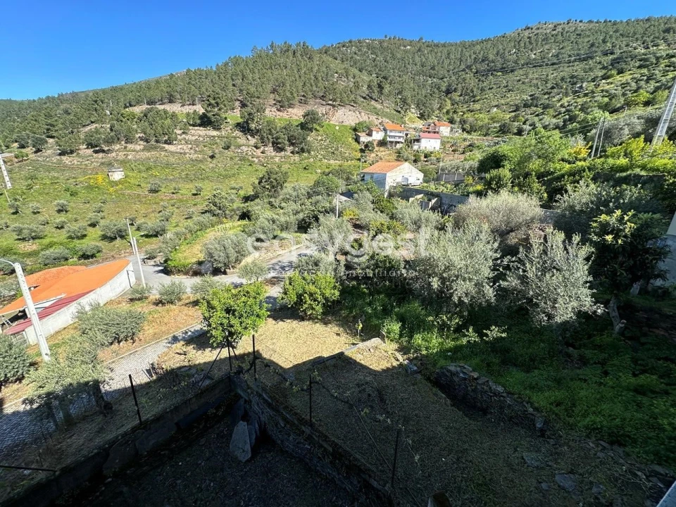 Moradia T4 para Venda em Açoreira Foto 17