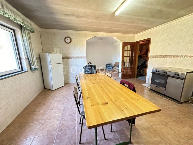 Moradia T4 para Venda em Açoreira Foto 3