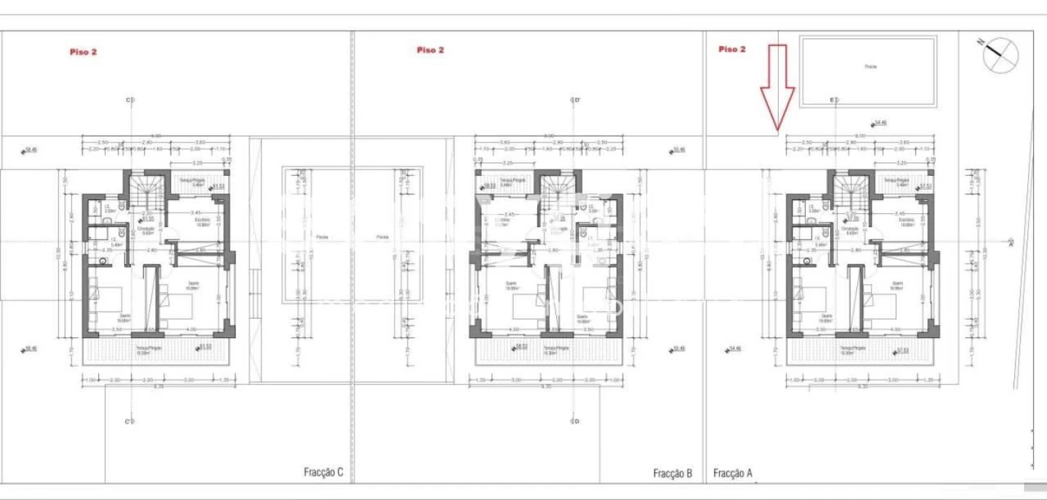 Moradia T4 para Venda em Miragaia e Marteleira Foto 16