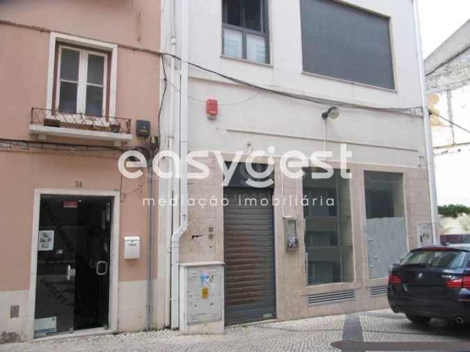 Prédio para Venda em Santa Maria, São Pedro e Matacães