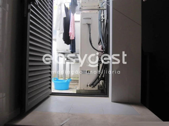 Prédio para Venda em Santa Maria, São Pedro e Matacães Foto 25