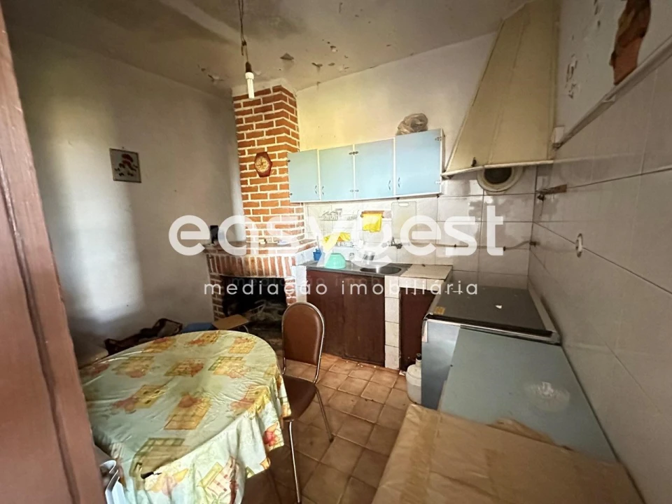 Moradia T3 para Venda em Lousa Foto 8