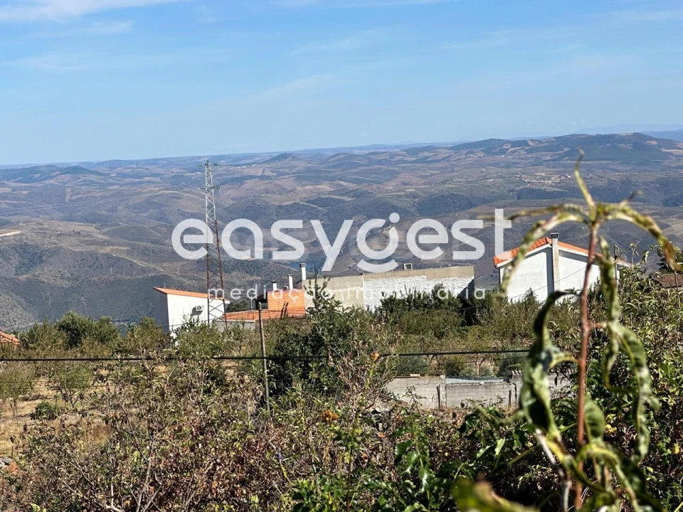 Moradia T3 para Venda em Lousa Foto 17