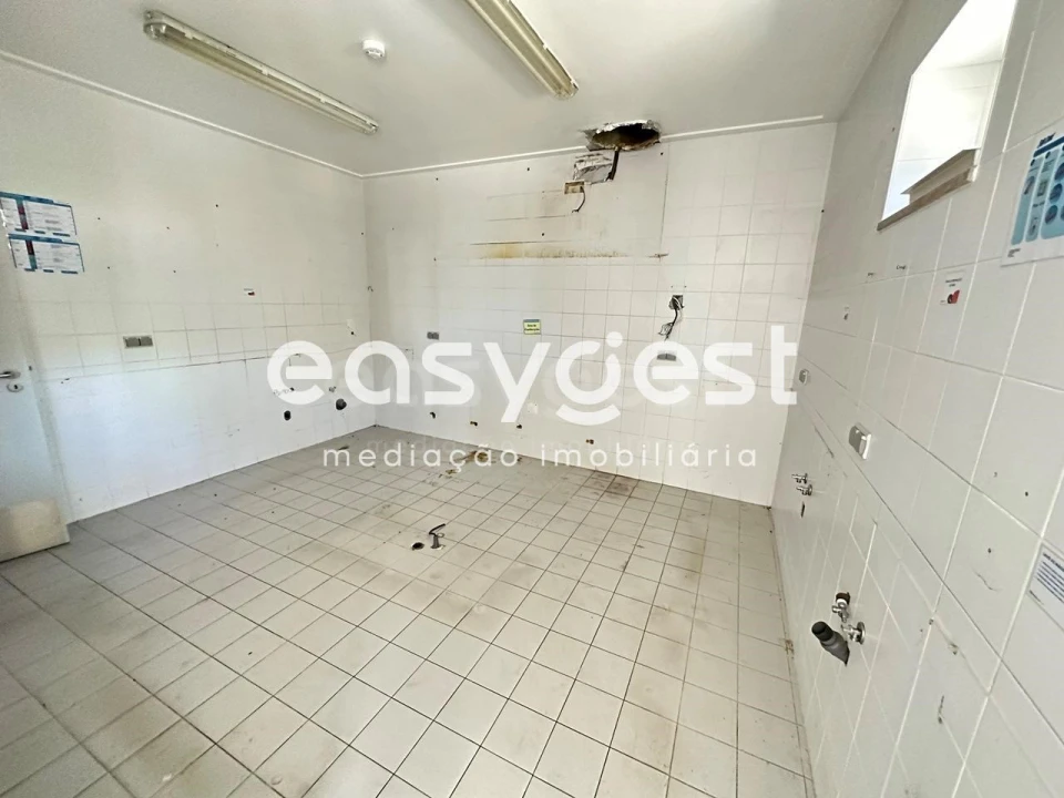 Negócio para Venda em Vila Nova de Foz Côa Foto 3