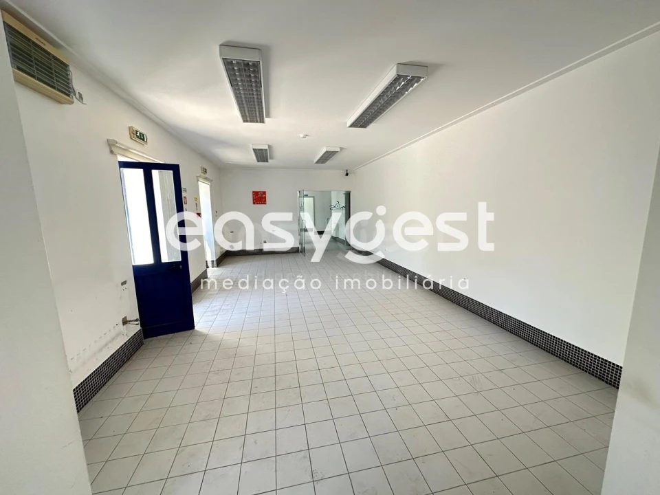 Negócio para Venda em Vila Nova de Foz Côa Foto 4