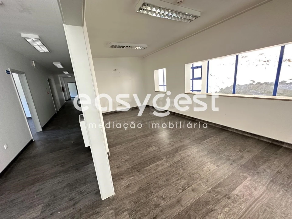 Negócio para Venda em Vila Nova de Foz Côa Foto 11