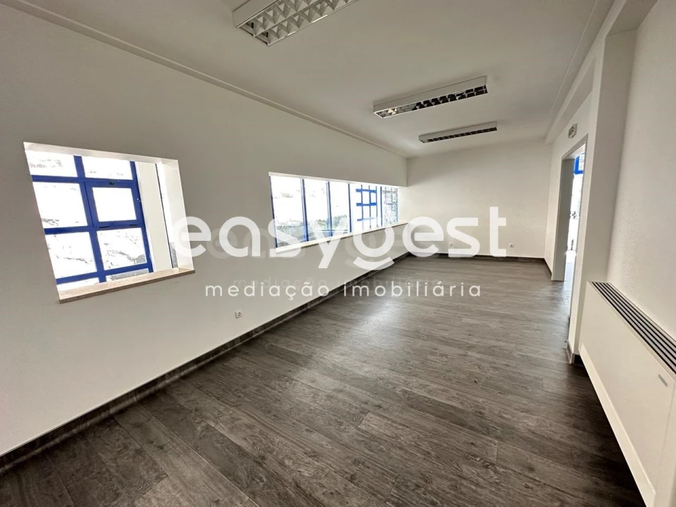 Negócio para Venda em Vila Nova de Foz Côa Foto 12