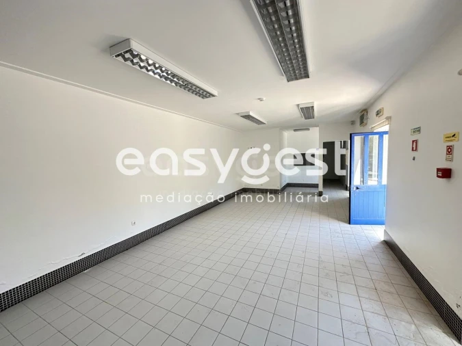 Negócio para Venda em Vila Nova de Foz Côa Foto 2