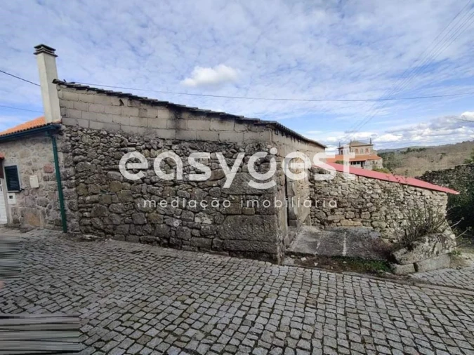 Moradia para Venda em Torre do Terrenho, Sebadelhe da Serra e Terrenho Foto 3