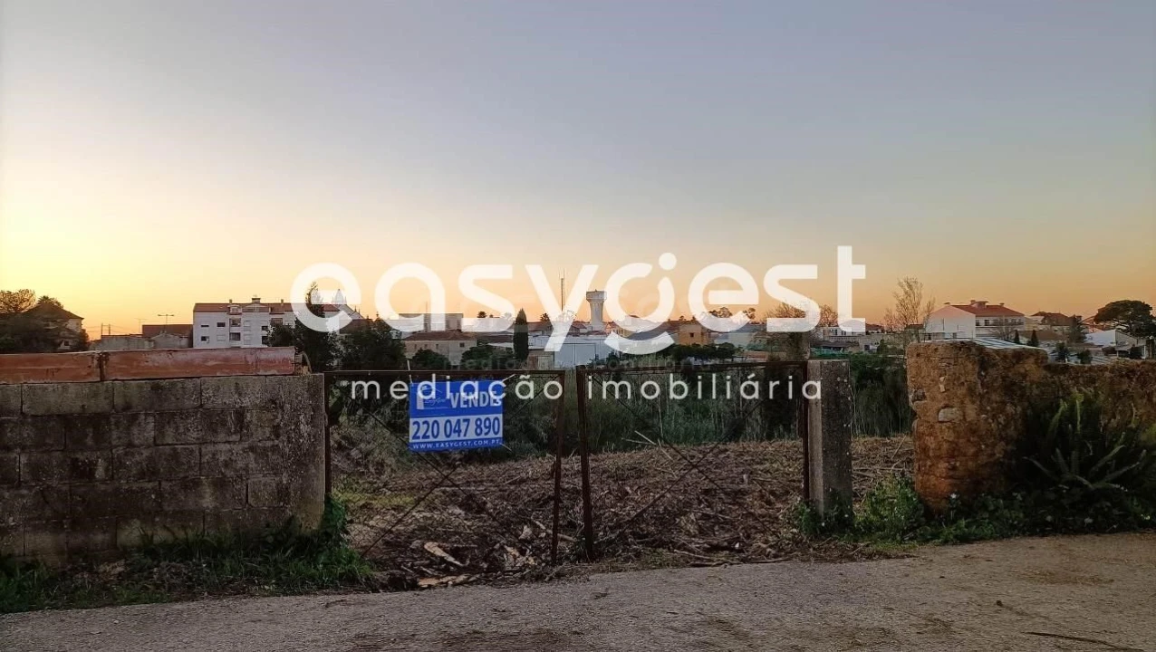 Moradia T8 para Venda em Sangalhos Foto 9