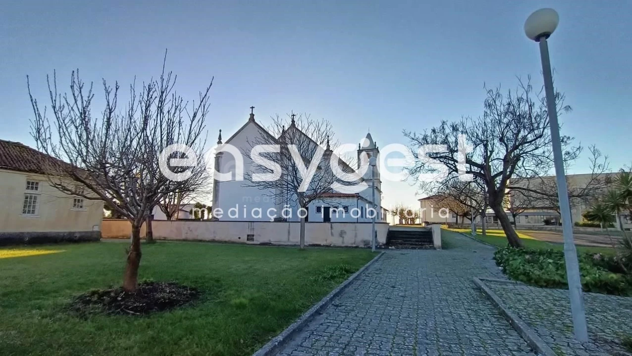 Moradia T8 para Venda em Sangalhos Foto 13