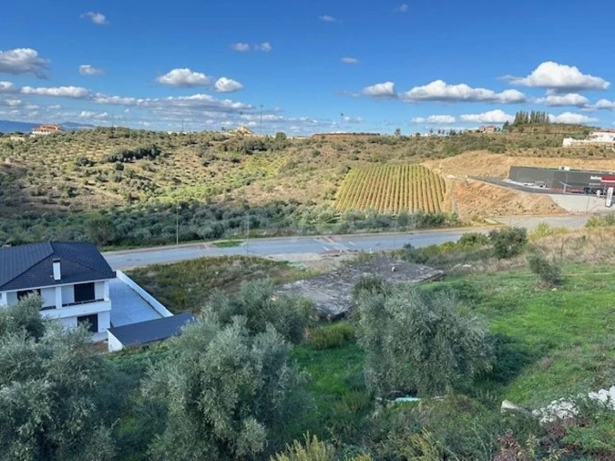 Terreno para Venda em Torre de Moncorvo Foto 2