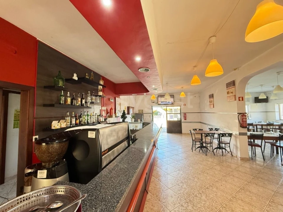 Moradia T3 para Venda em Larinho Foto 2