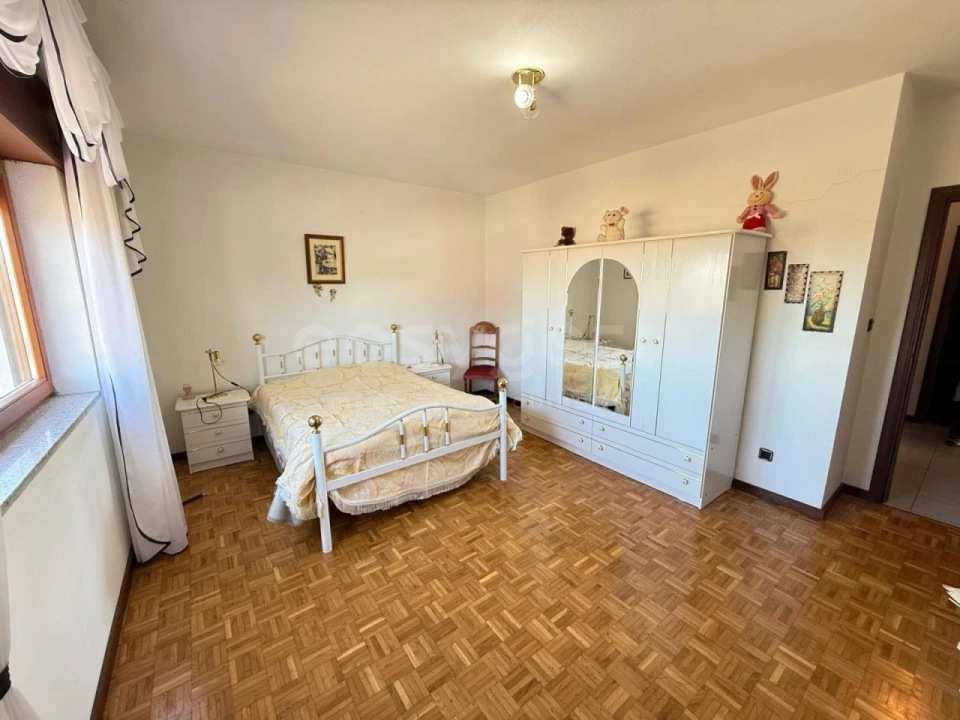 Moradia T3 para Venda em Larinho Foto 5