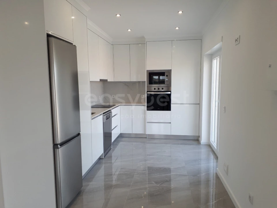 Apartamento T3 para Venda em Lourinhã e Atalaia Foto 1