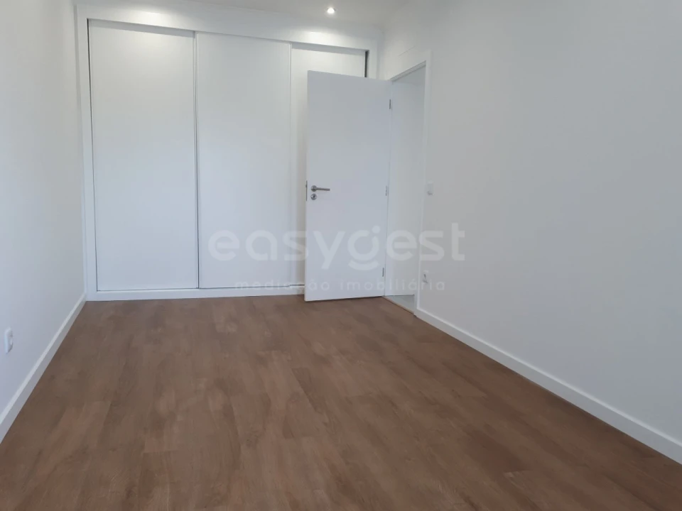 Apartamento T3 para Venda em Lourinhã e Atalaia Foto 4