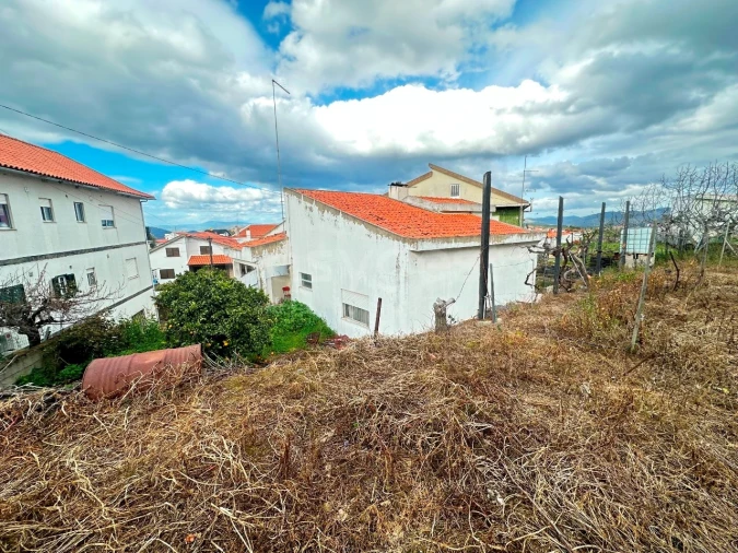 Moradia T3 para Venda em Vila Nova de Foz Côa Foto 2