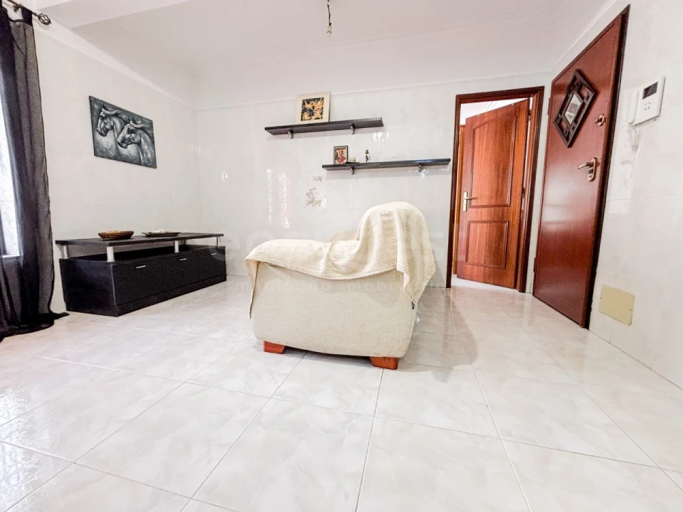 Apartamento T1 para Venda em Pinhal Novo Foto 1