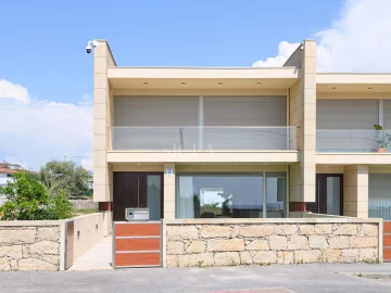 Moradia T3 para Venda em Madalena