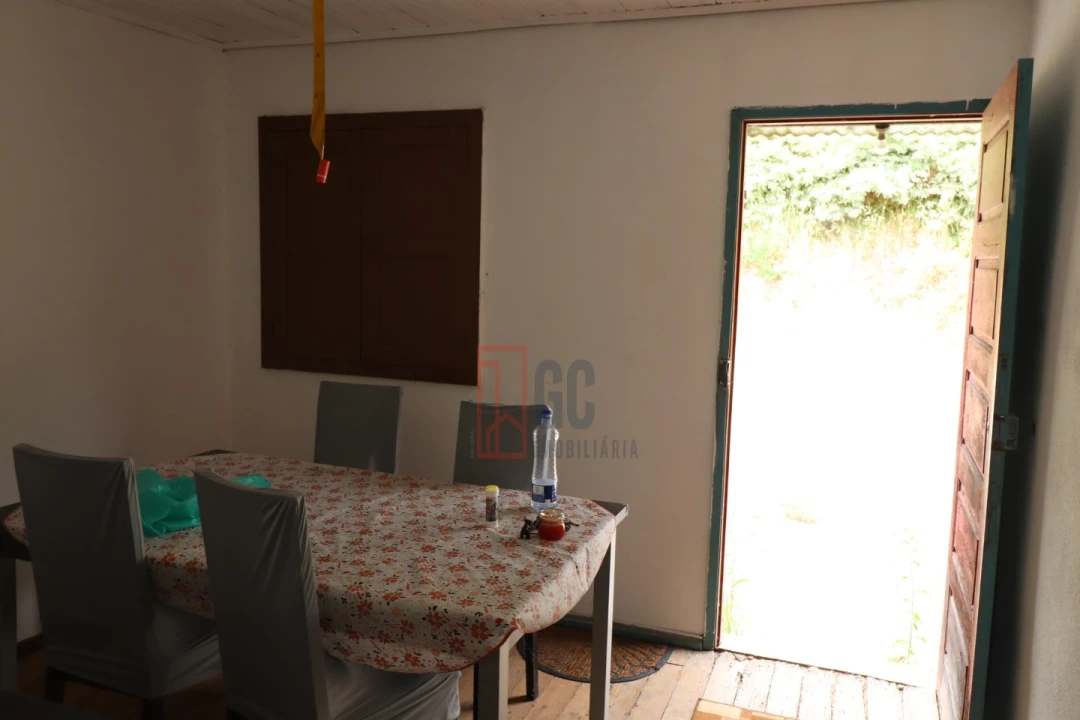 Moradia T3 para Venda em Santa Marinha do Zezere Foto 9