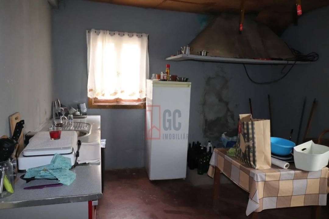 Moradia T3 para Venda em Santa Marinha do Zezere Foto 12