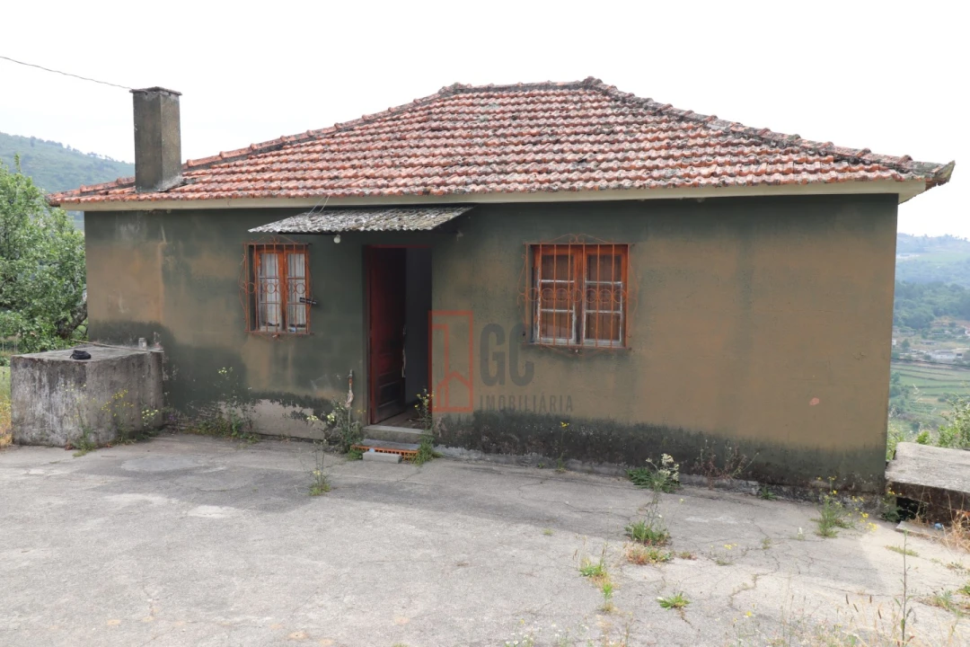 Moradia T3 para Venda em Santa Marinha do Zezere Foto 3