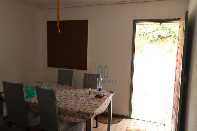 Moradia T3 para Venda em Santa Marinha do Zezere Foto 9