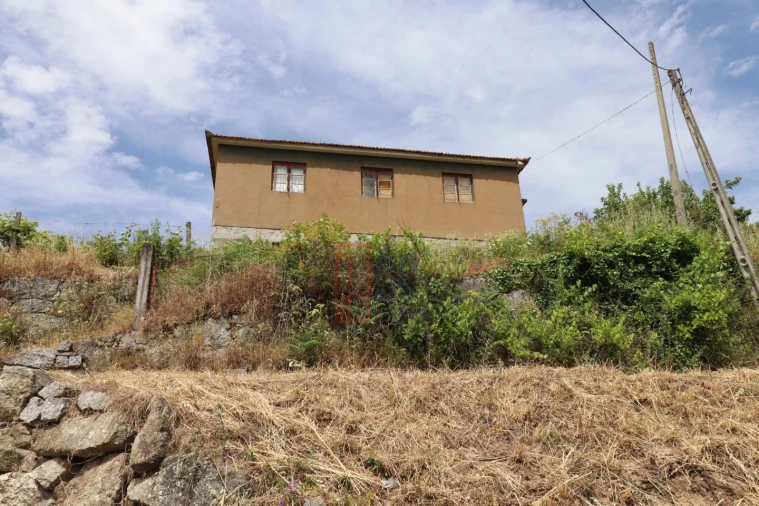 Moradia T3 para Venda em Santa Marinha do Zezere Foto 7