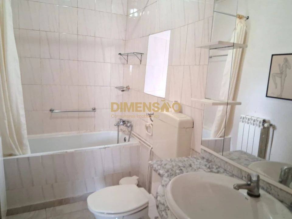 Quinta T4 para Venda em Poiares e Canelas Foto 12