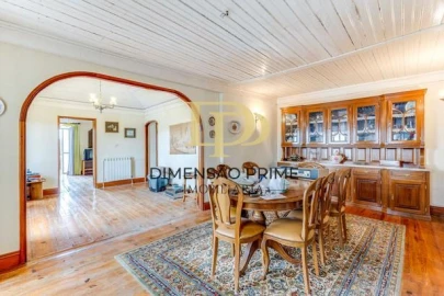 Quinta T4 para Venda em Poiares e Canelas