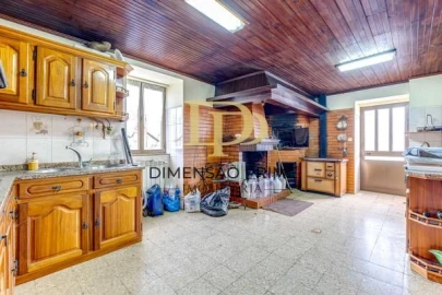 Quinta T4 para Venda em Poiares e Canelas