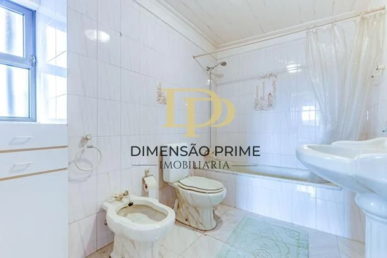 Quinta T4 para Venda em Poiares e Canelas Foto 13