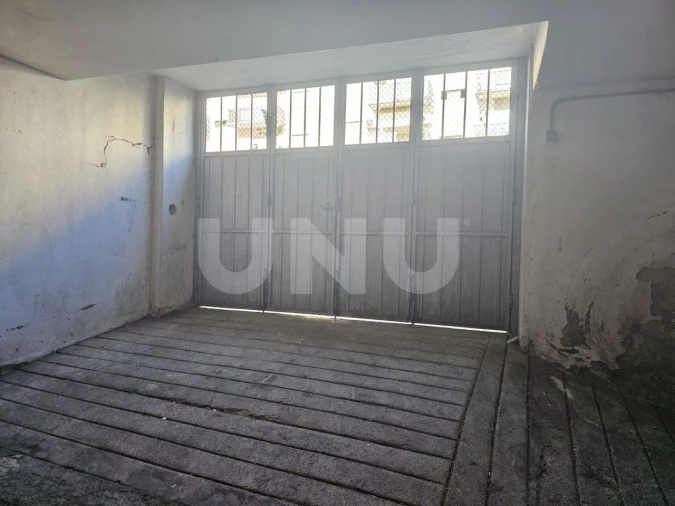 Garagem para Venda em Castelo Branco Foto 1