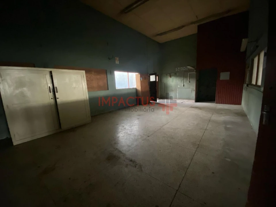 Loja para Arrendamento em Bougado (São Martinho e Santiago) Foto 5