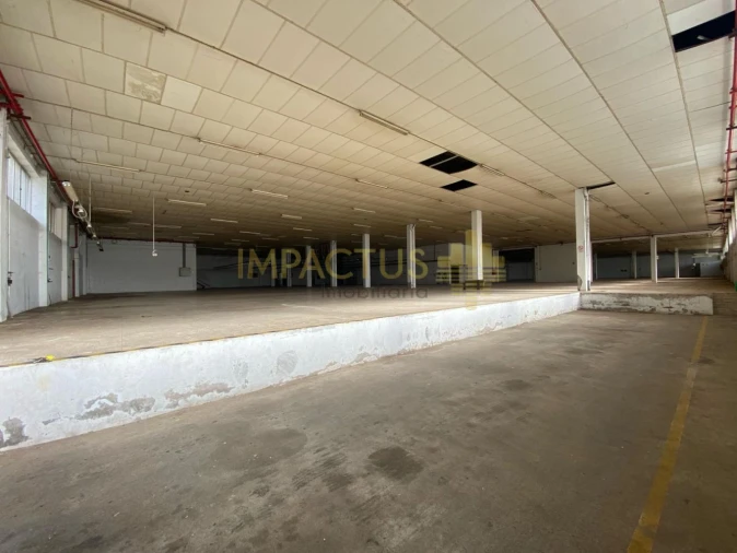 Loja para Arrendamento em Bougado (São Martinho e Santiago) Foto 3