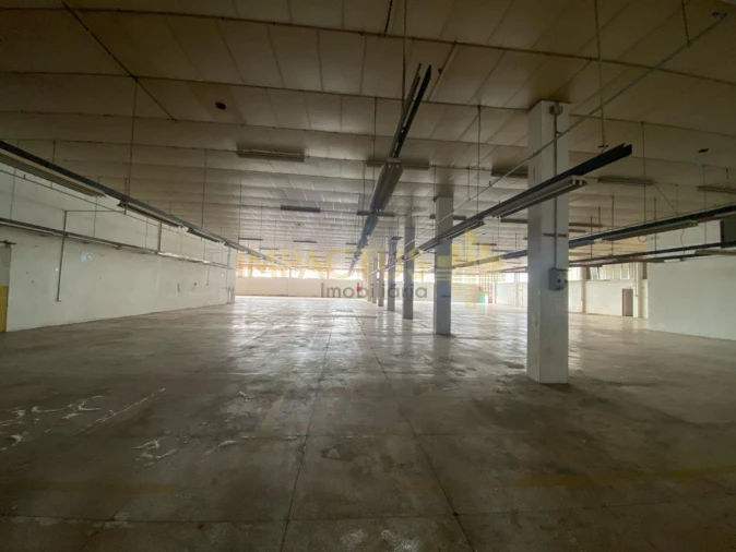 Loja para Arrendamento em Bougado (São Martinho e Santiago) Foto 14