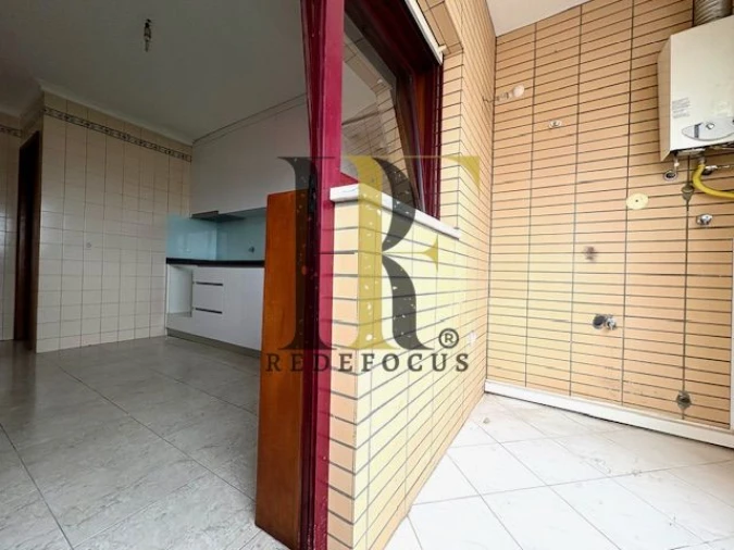 Apartamento T3 para Venda em Santa Maria de Lamas Foto 17