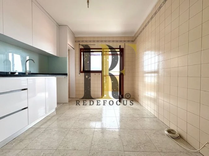 Apartamento T3 para Venda em Santa Maria de Lamas Foto 8