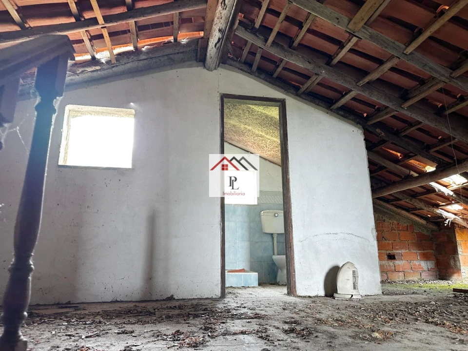 Moradia T3 para Venda em Cernache Foto 11