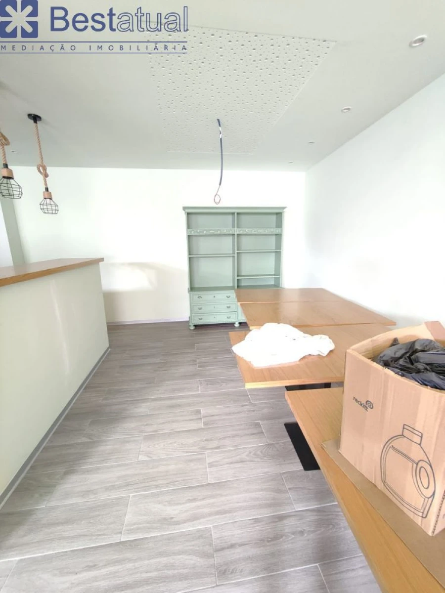 Loja para Venda em Bougado (São Martinho e Santiago) Foto 9